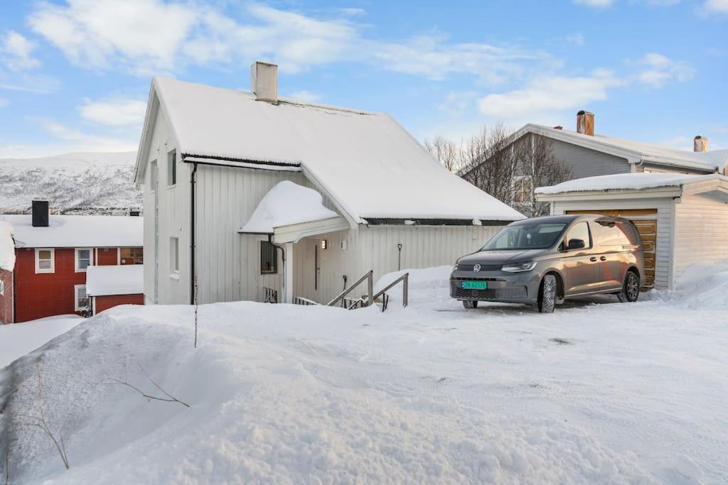 Stor Og Moderne Lägenhet